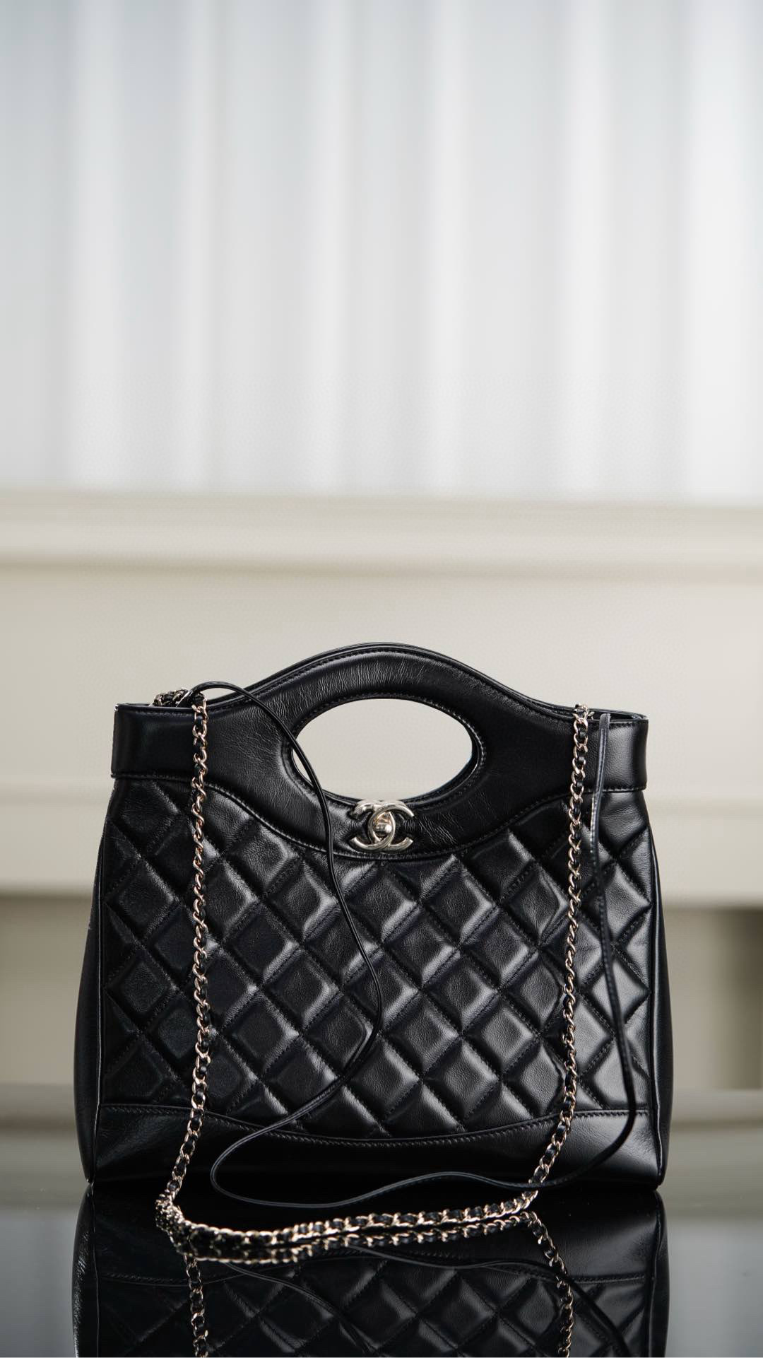 샤넬 Chanel 24S 31 Small Shopping Bag Black 30cm