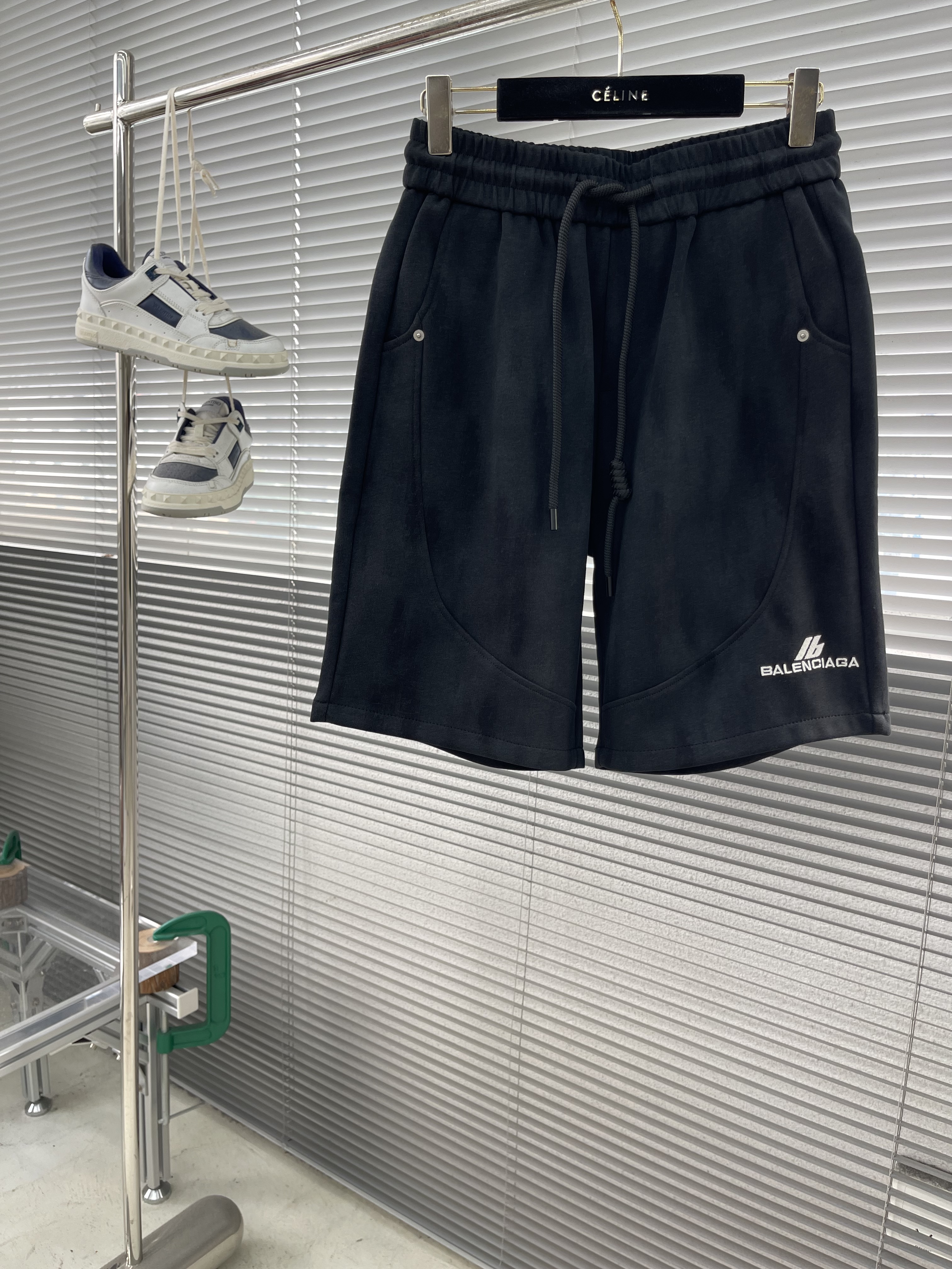 발렌시아가 Balenciaga 반바지