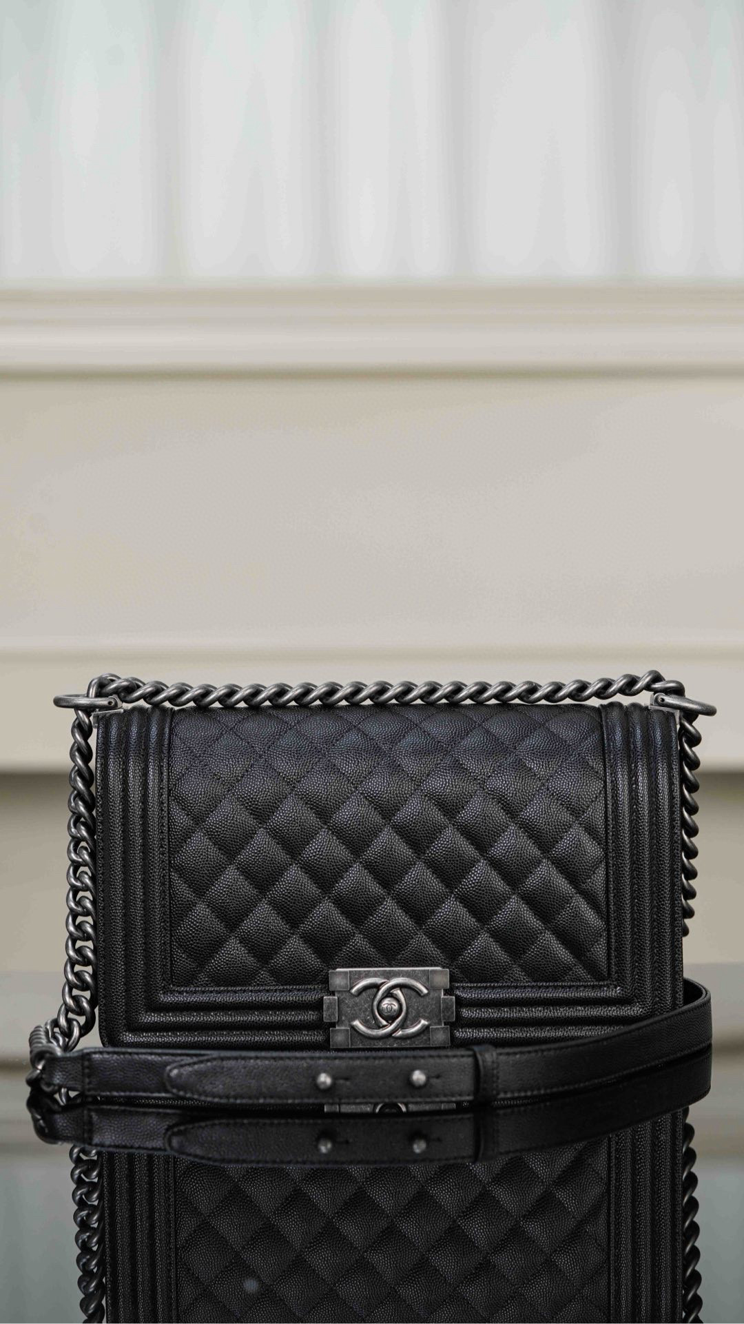 샤넬 Chanel Medium Leboy Bag A67086 Black silver 25cm