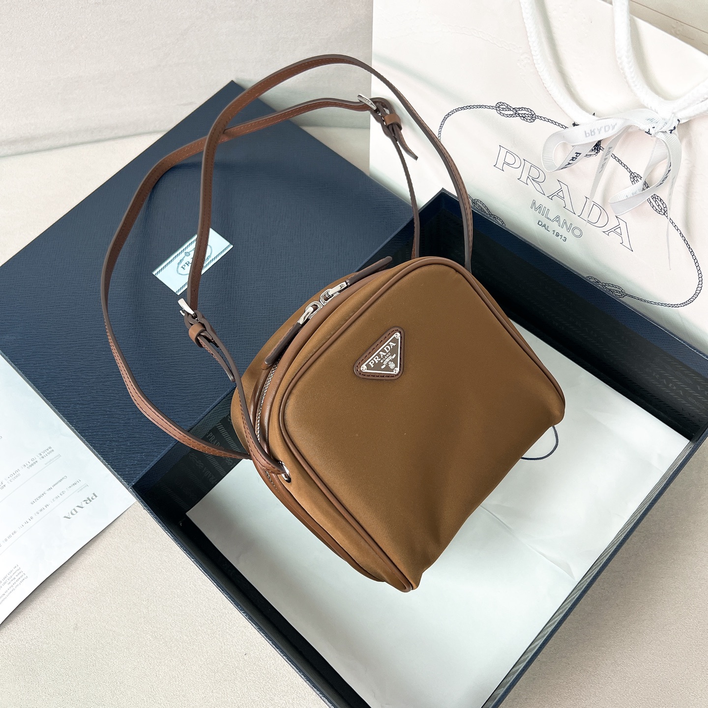 프라다 Prada 1BC248 숄더백 14.5CM