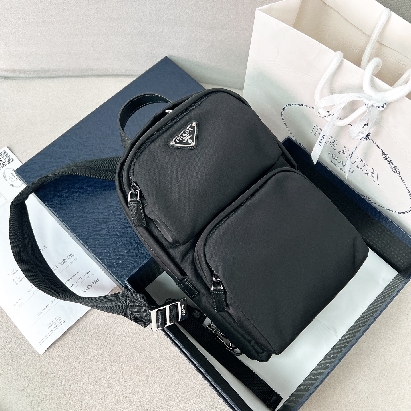 프라다 Prada 2VZ105 리나일론 및 사피아노 가죽 백팩