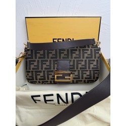 펜디 FENDI 8039 Baguette FF Motif Fabric Bag 27CM
