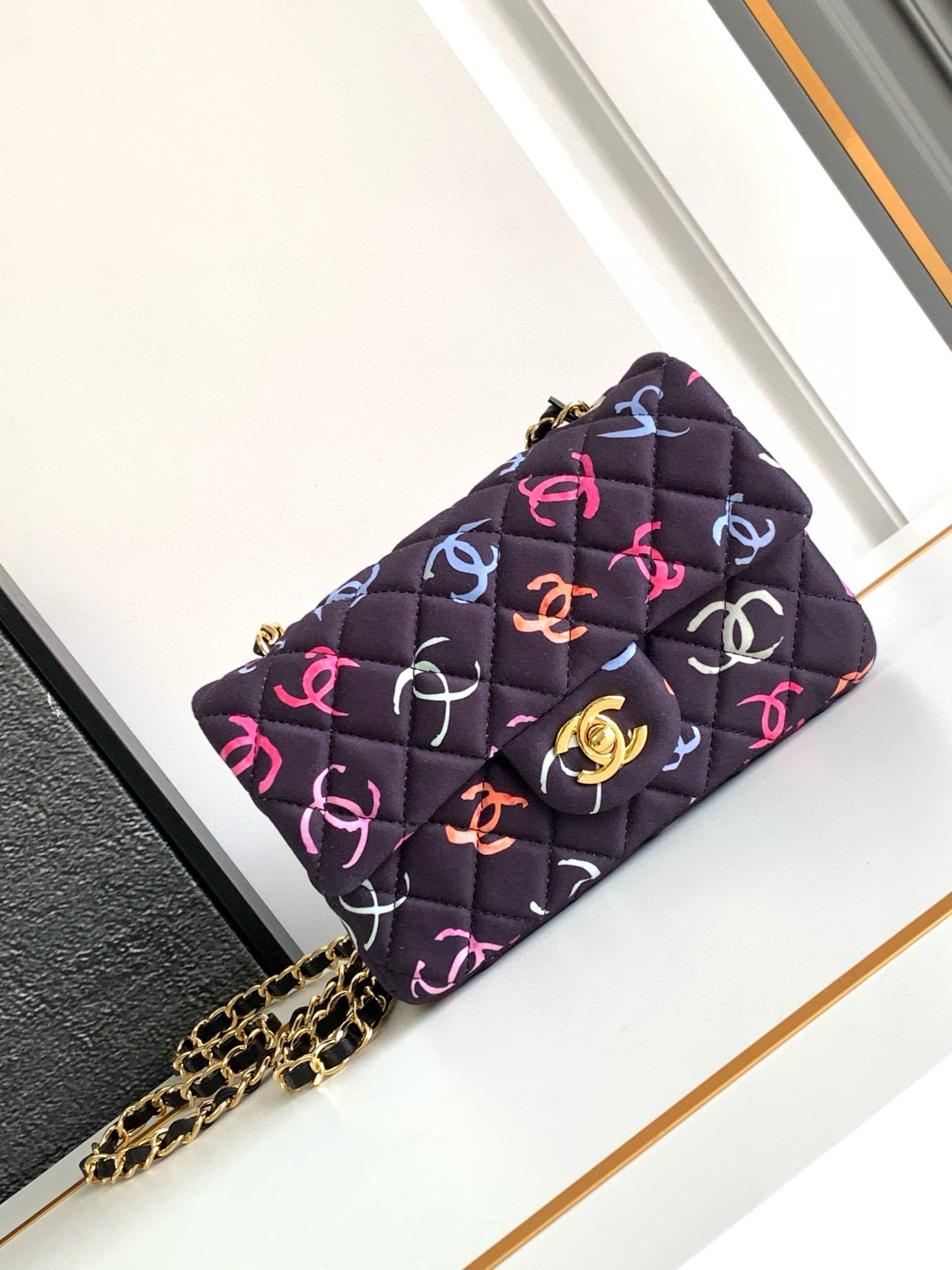 샤넬 Chanel Mini Classic Flap Bag Rainbow 20cm