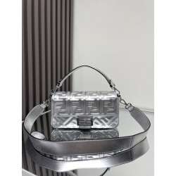 펜디 FENDI 8BR600 Mini Baguette FF Motif Leather Bag 19CM