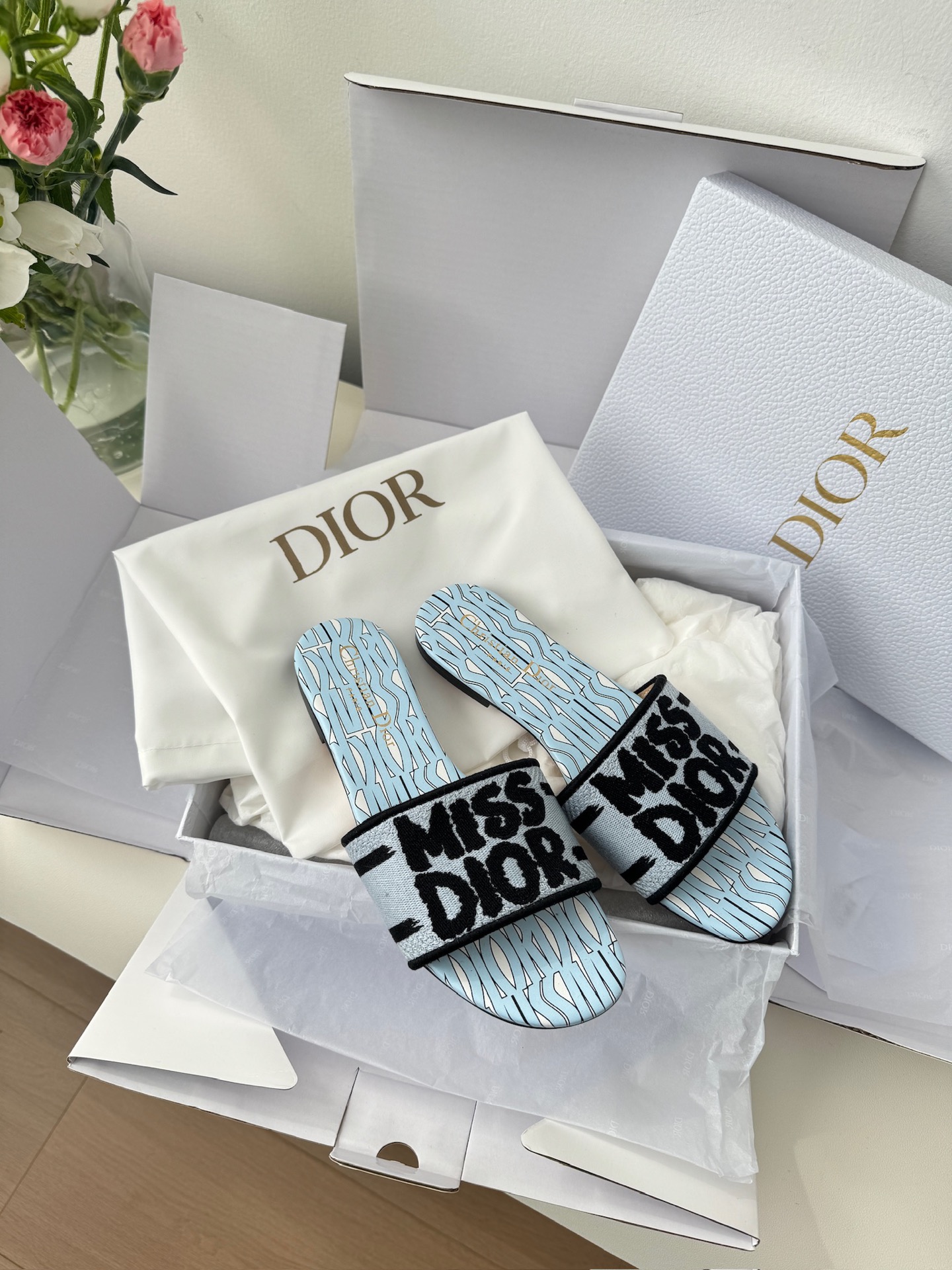 디올 Dior 슬리퍼