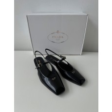 프라다 Prada 샌들