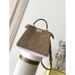 펜디 FENDI 5523 Peekaboo Iseeu Padded Leather Petite Bag 27CM