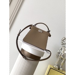 펜디 FENDI 5523 Peekaboo Iseeu Padded Leather Petite Bag 20CM