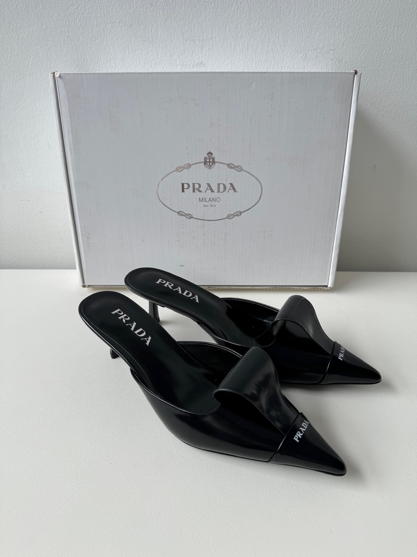 프라다 Prada 하이힐
