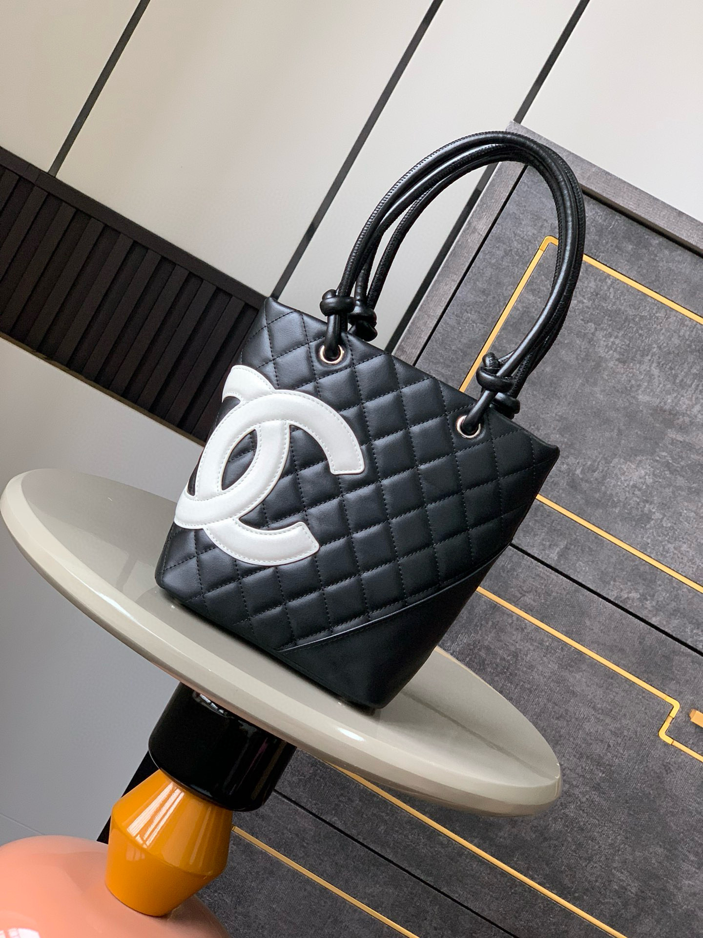 샤넬 Chanel Shopping Bag Black&White 16cm