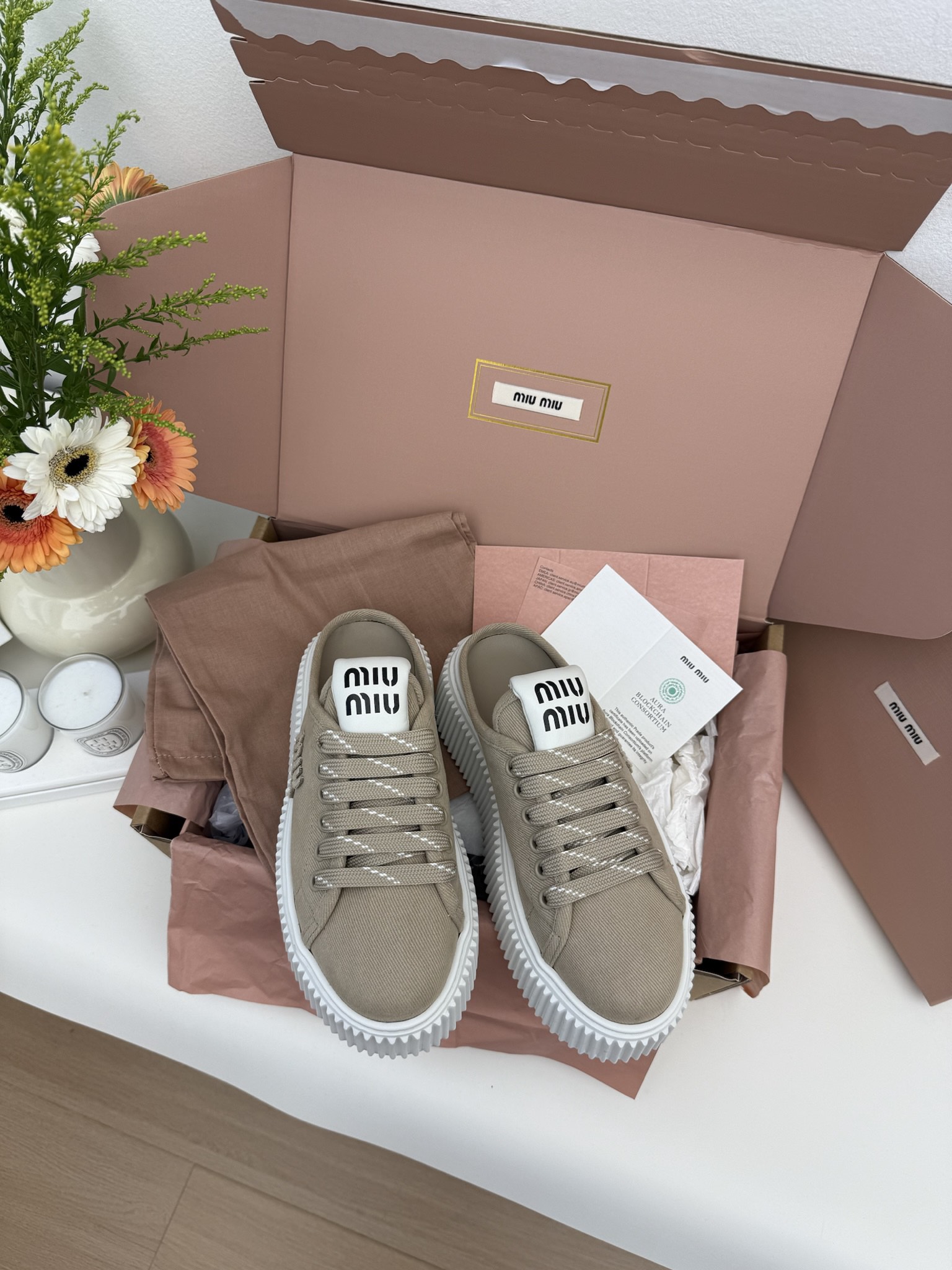 미우 미우 Miu Miu 슬리퍼