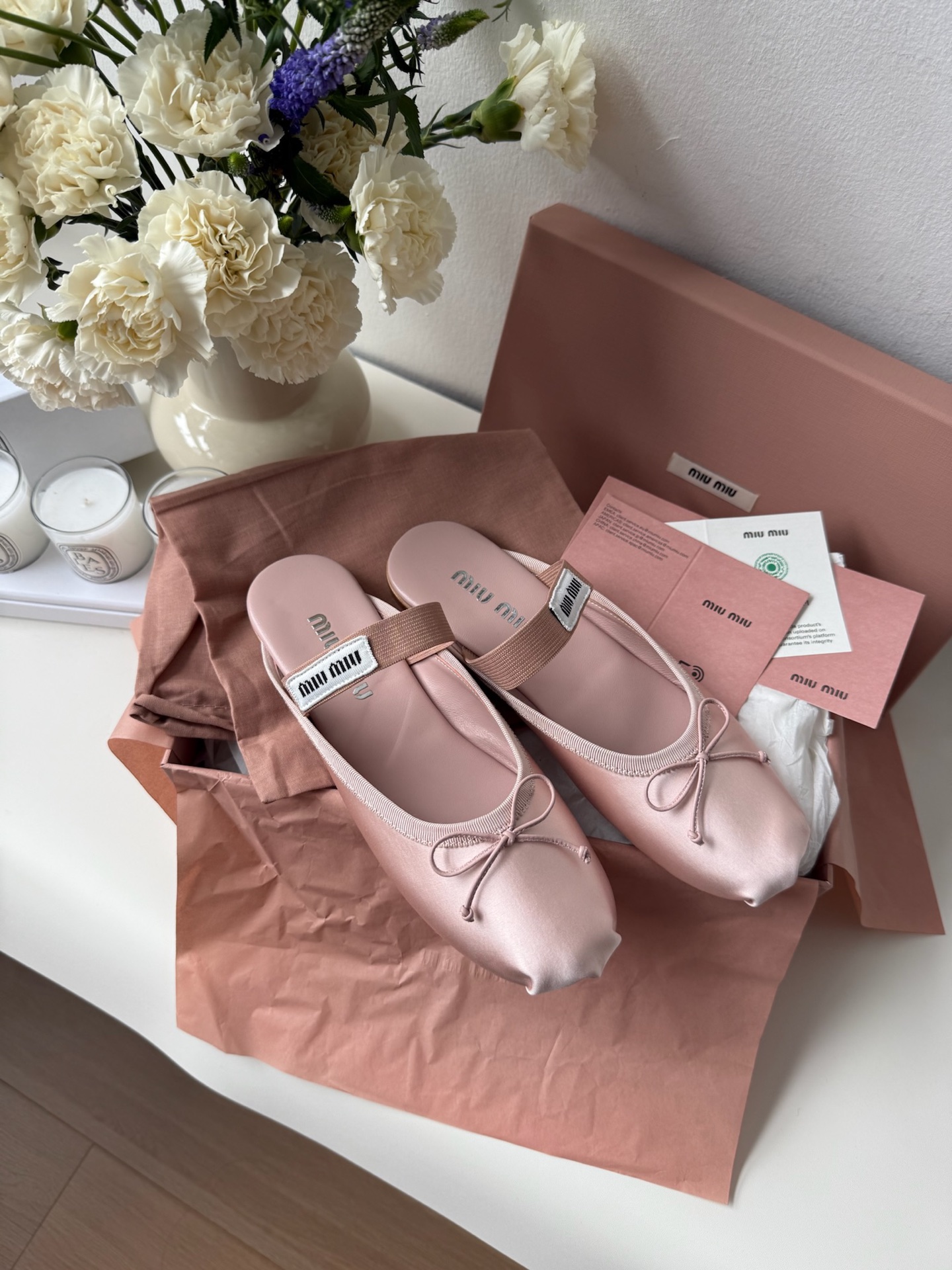 미우 미우 Miu Miu 슬리퍼