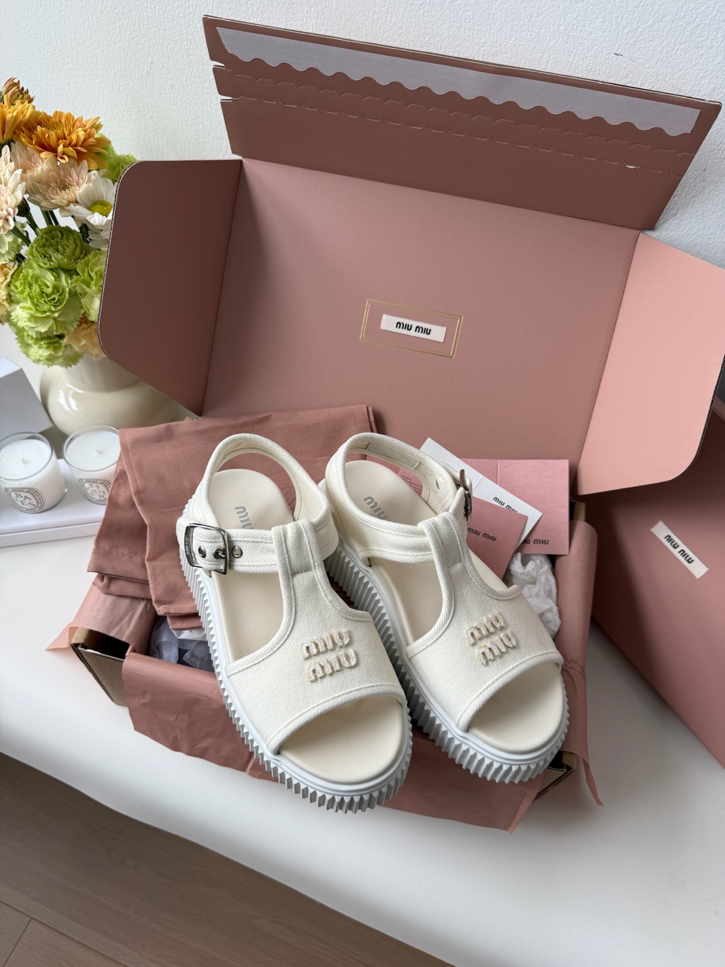미우 미우 Miu Miu 샌들