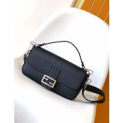 펜디 FENDI 8BR600 Baguette Oversize Topstitching Selleria Bag 27CM