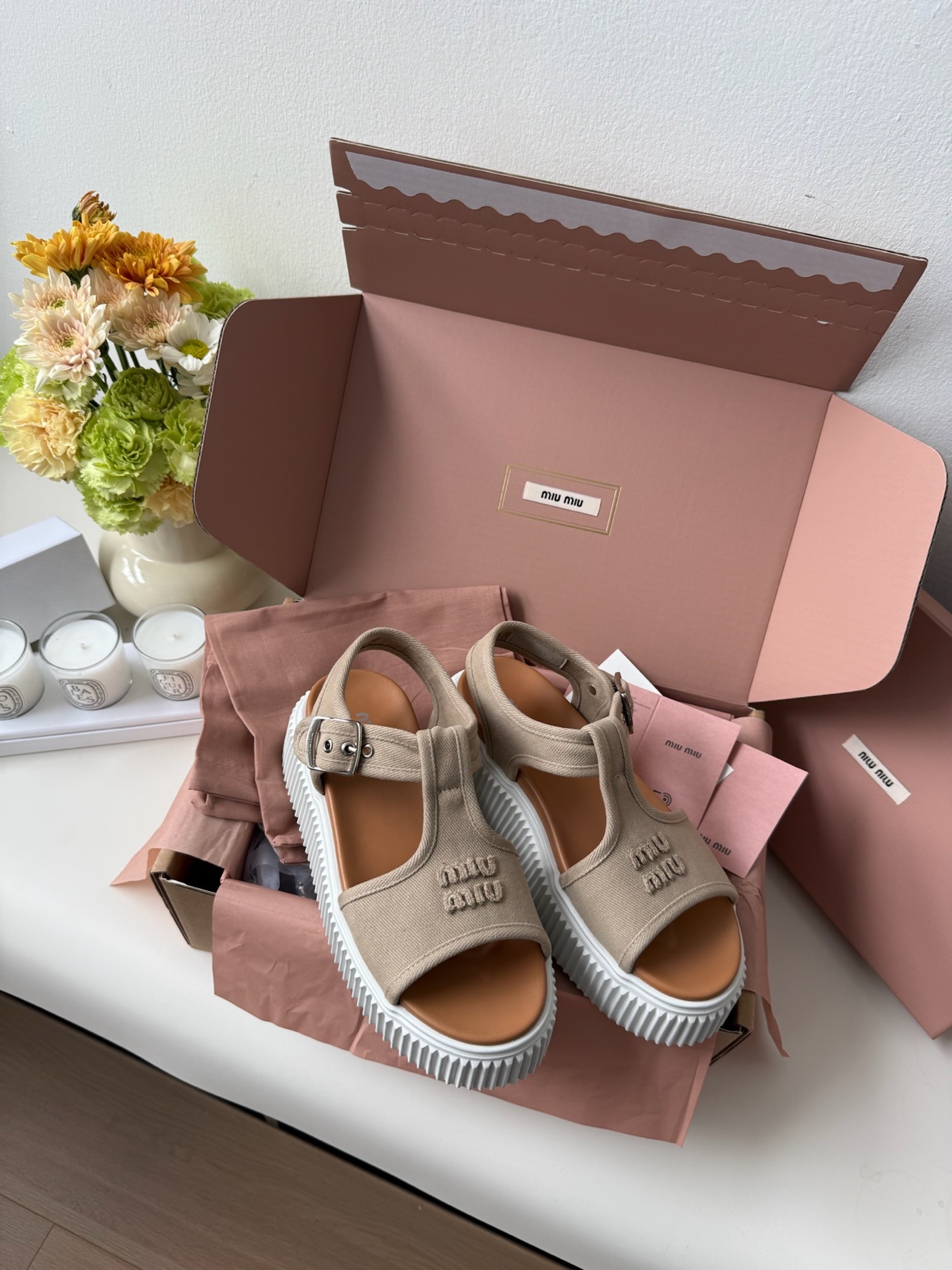 미우 미우 Miu Miu 샌들