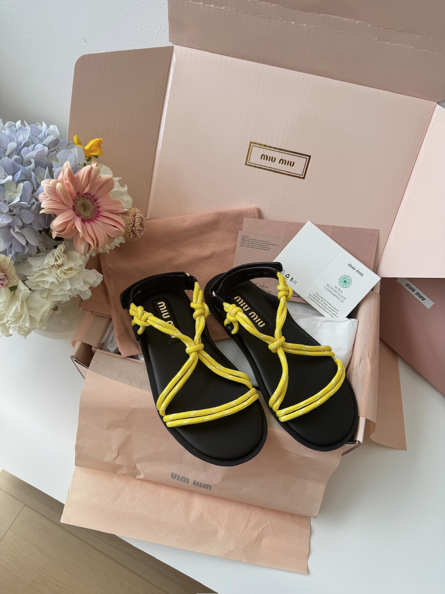 미우 미우 Miu Miu 샌들