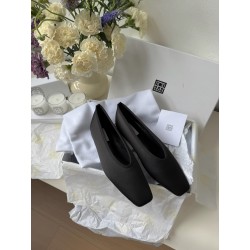 토템 Toteme 발레리나