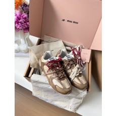 미우 미우 Miu Miu 스니커즈