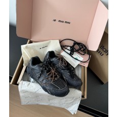 미우 미우 Miu Miu 스니커즈
