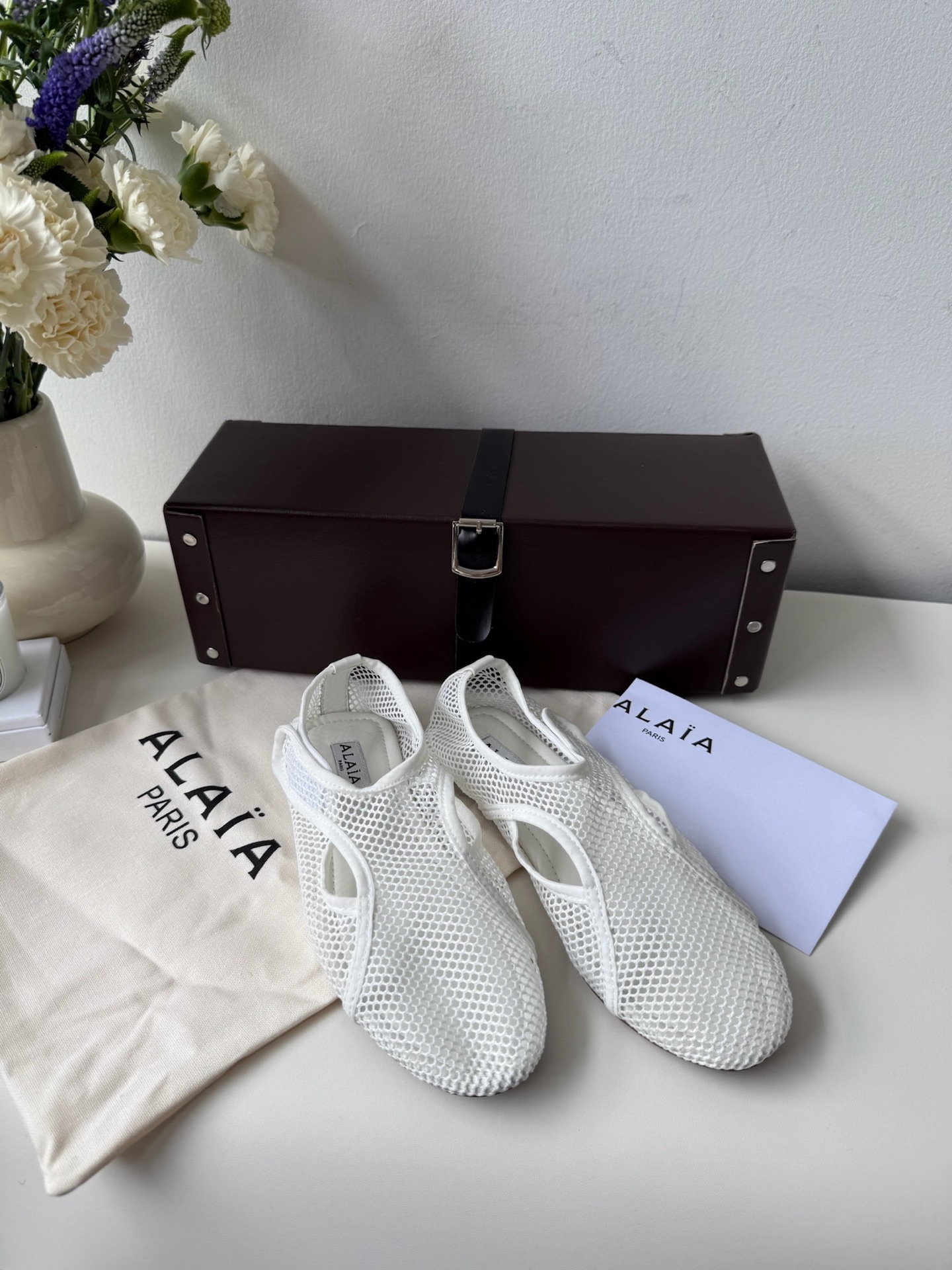 알라이아 Alaia 플랫