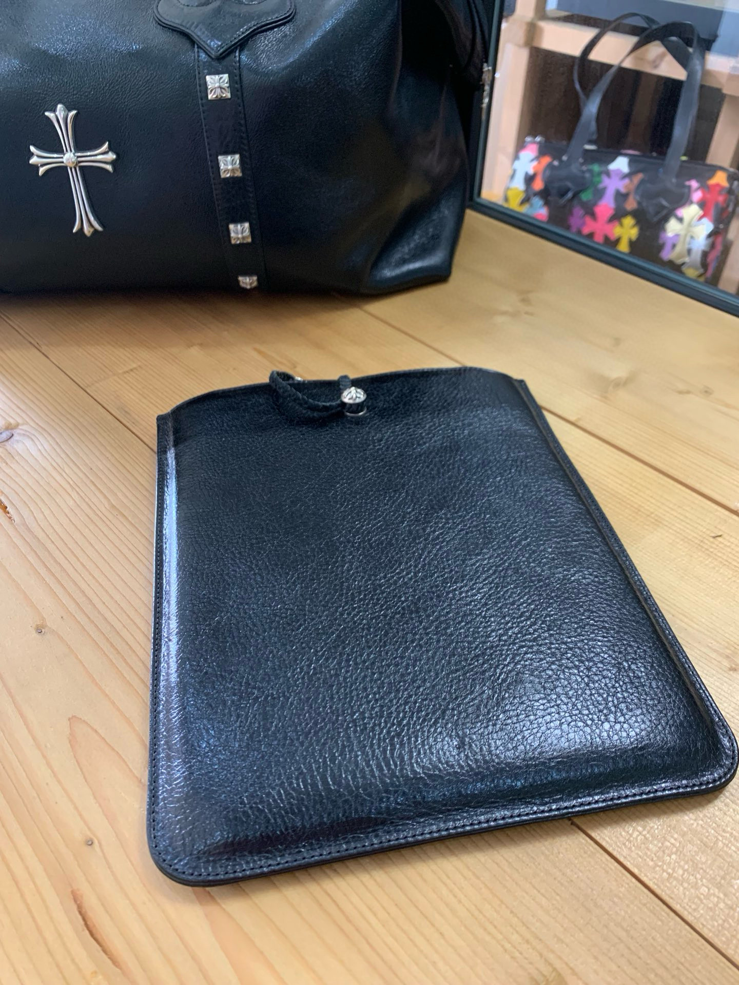크롬하츠 Chrome Hearts CHB048 IPAD Bag 22cm