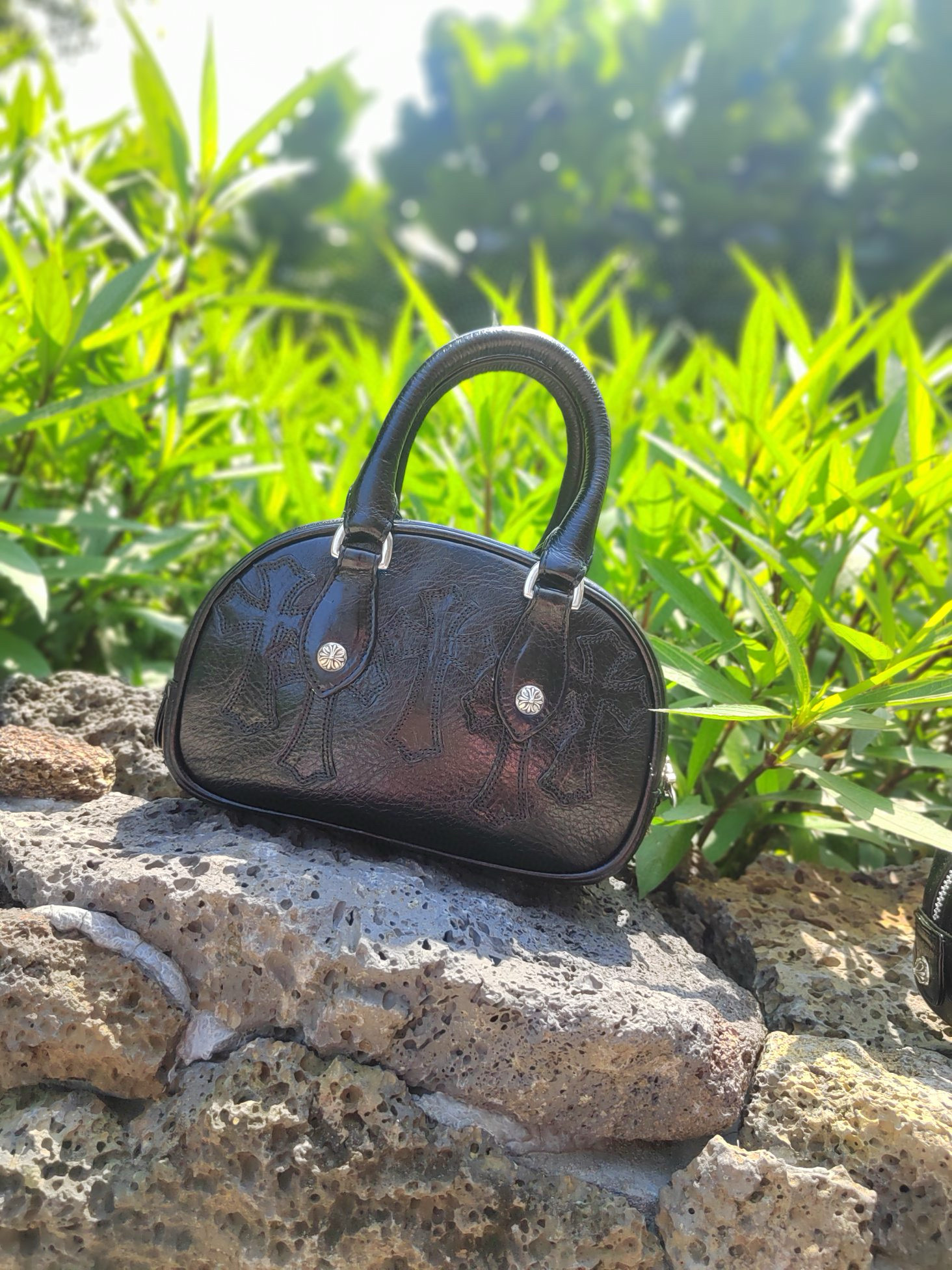 크롬하츠 Chrome Hearts CHB054 탑 핸들백 Black 22cm