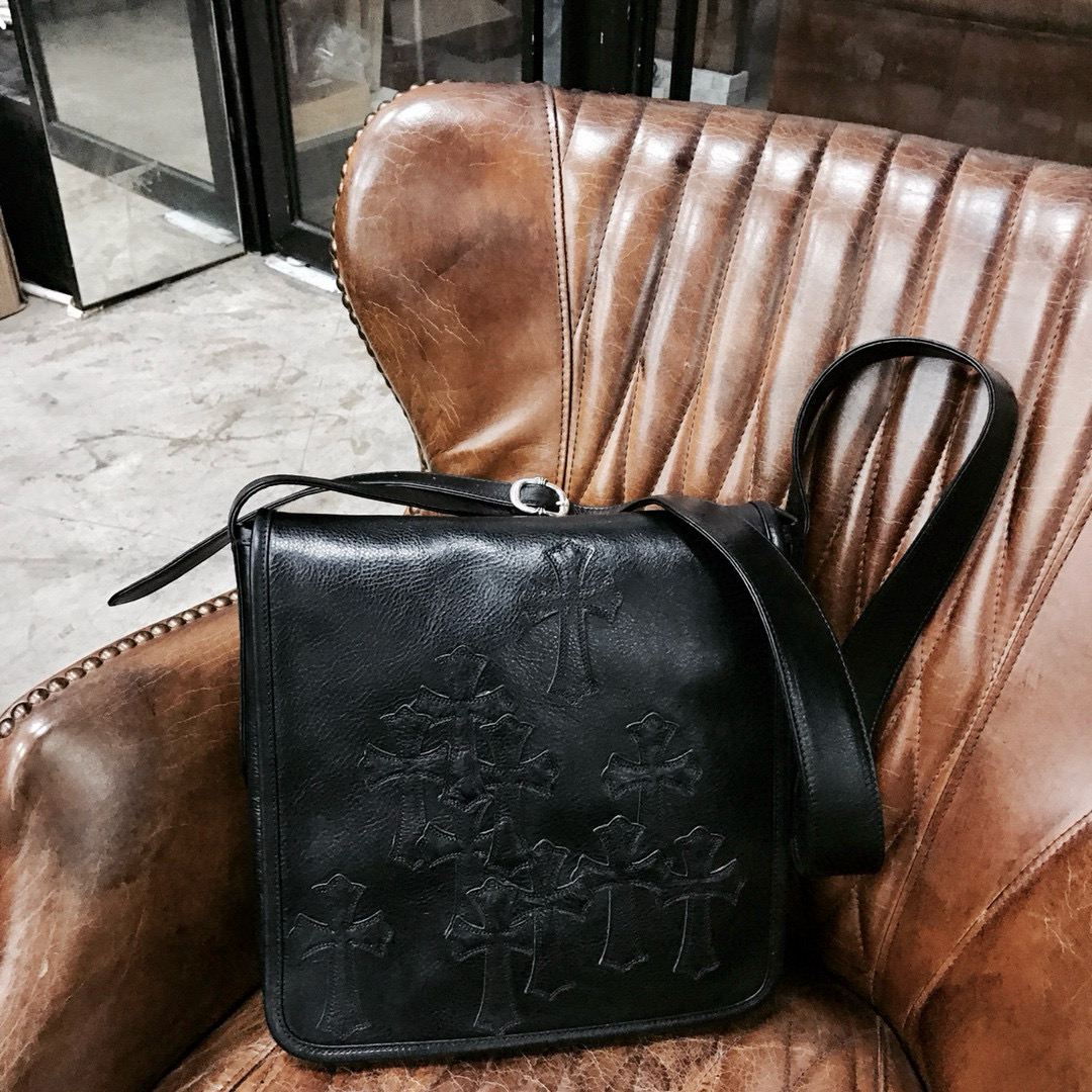 크롬하츠 Chrome Hearts CHB028 크로스 백 Black