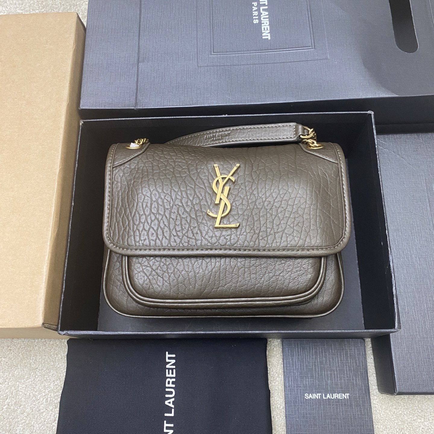 생로랑 Saint laurent/YSL 633179 Niki Baby In Grained Lambskin 22CM