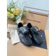 루이비통 LV  FOOTPRINT 스니커즈