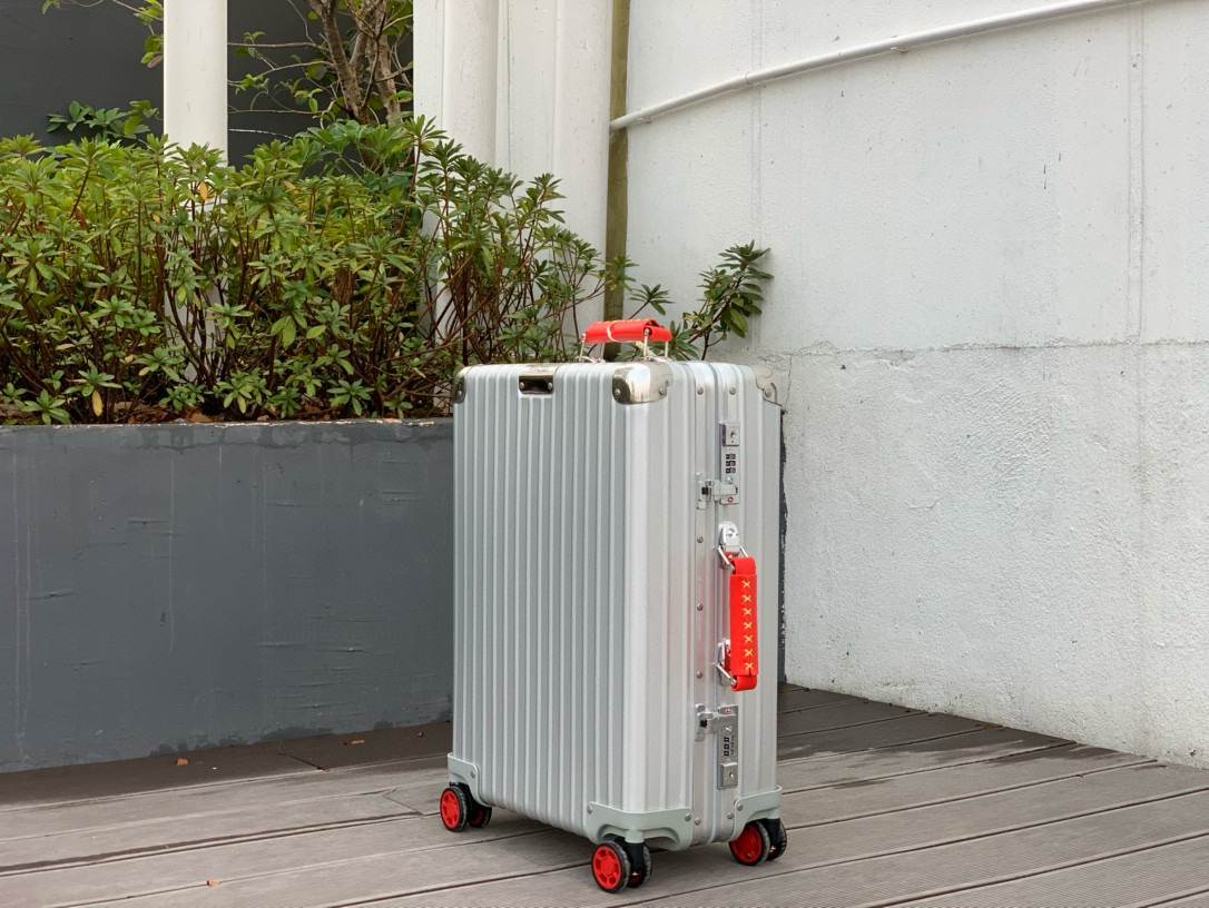 Rimowa Classic Cabin 972 캐리어 알루미늄 silver&Orange