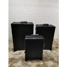 Rimowa Classic Fight 972 캐리어 알루미늄 Black