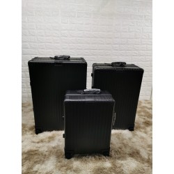 Rimowa Classic Fight 972 캐리어 알루미늄 Black