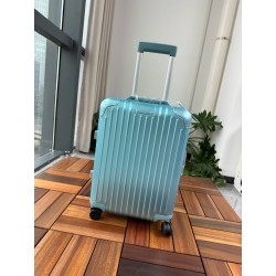 Rimowa Essential 캐리어 알루미늄 Blue