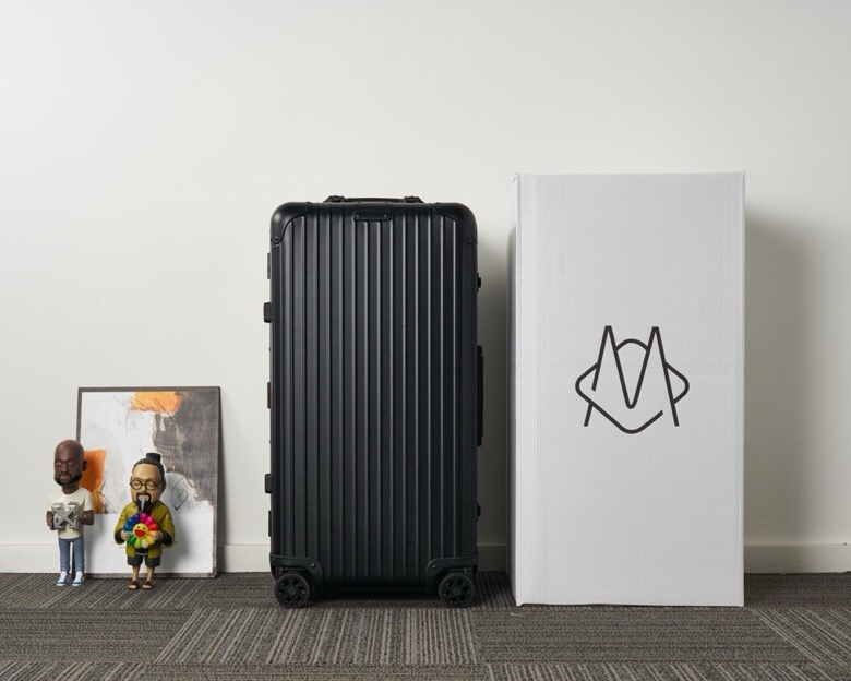 Rimowa To infinity and beyond 캐리어 알루미늄 31