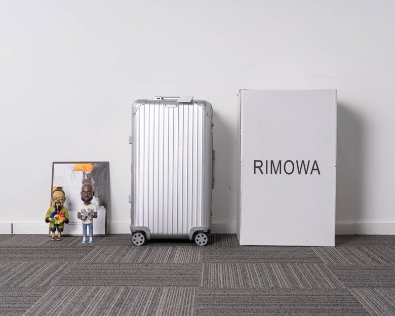 Rimowa To infinity and beyond 캐리어 알루미늄 31