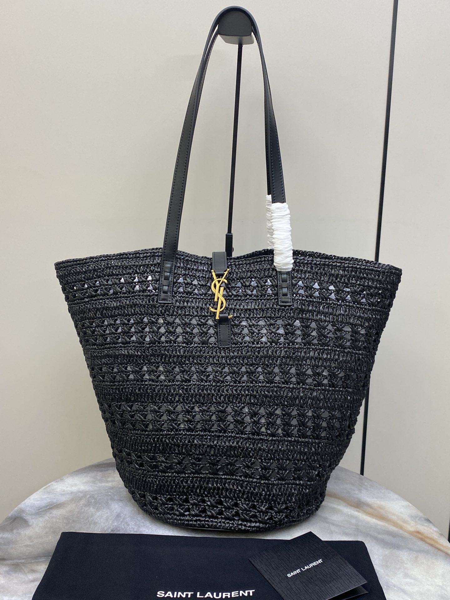 생로랑 Saint laurent/YSL 685618 Panier Small Bag in Crochet Raffia and Smooth Leather Black