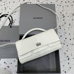 발렌시아가 Balenciaga 8349432 Bel Air Small Clutch On Strap White 26CM