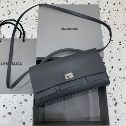 발렌시아가 Balenciaga 8349432 Bel Air Small Clutch On Strap 26CM