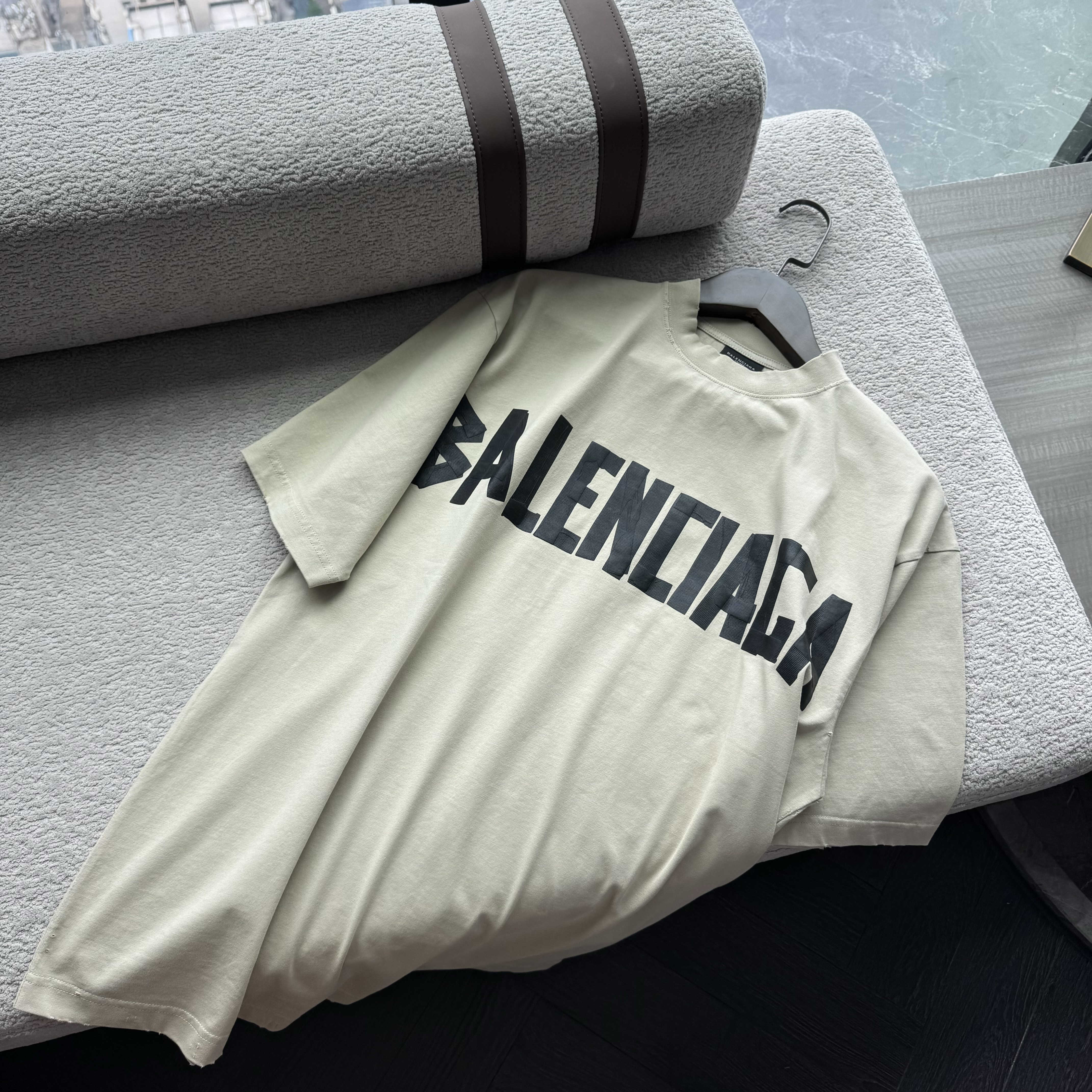 발렌시아가 Balenciaga 반팔 티셔츠