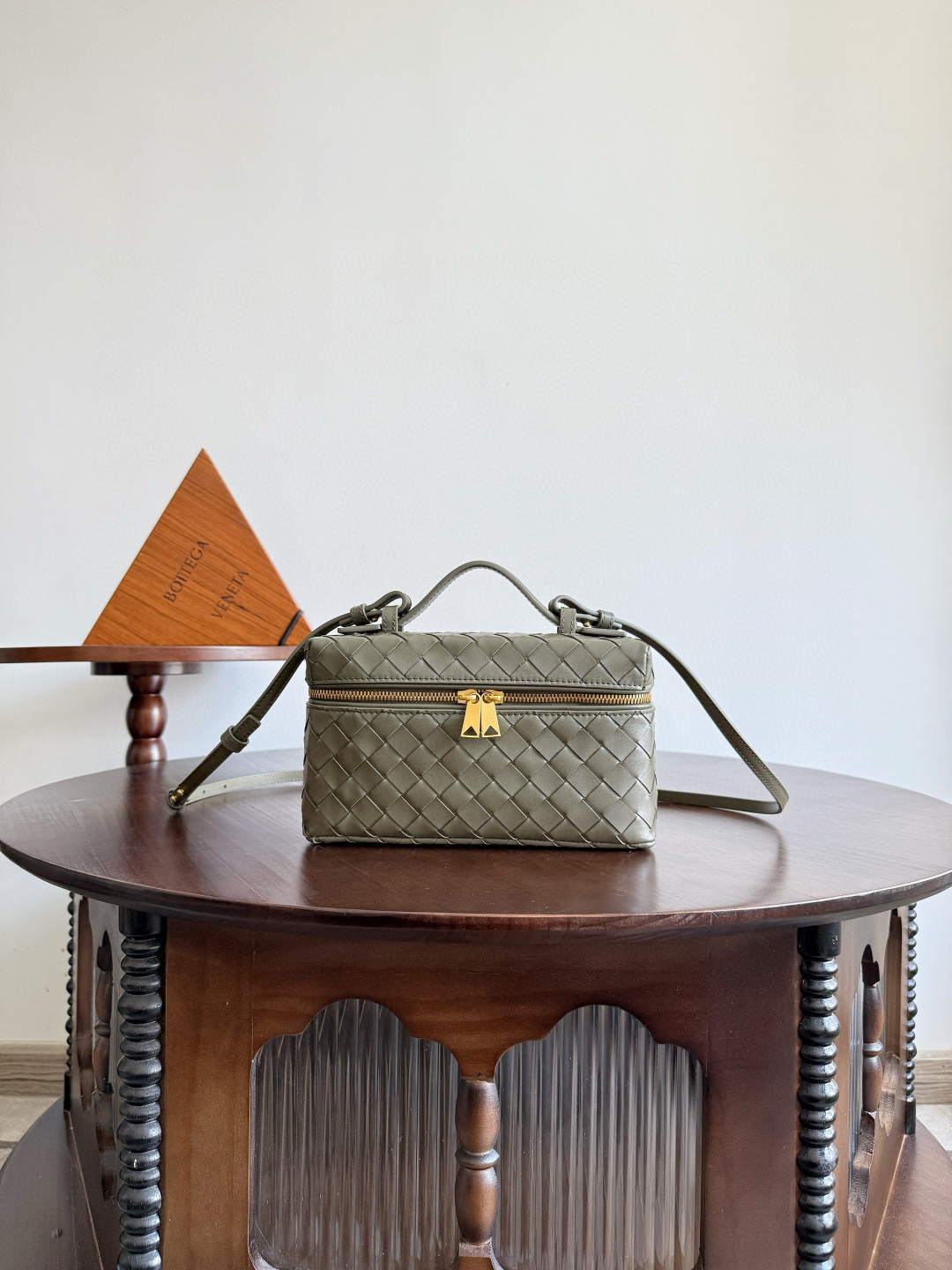 보테가 베네타 Bottega Veneta Bang Bang Vanity 크로스 백 789109 22cm