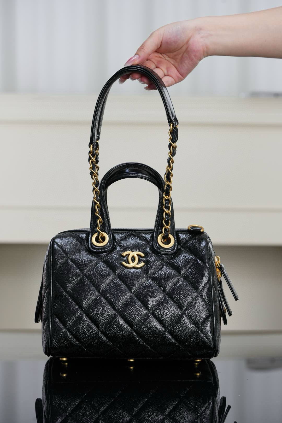 샤넬 Chanel 25A Small Bowling Bag Black 21cm