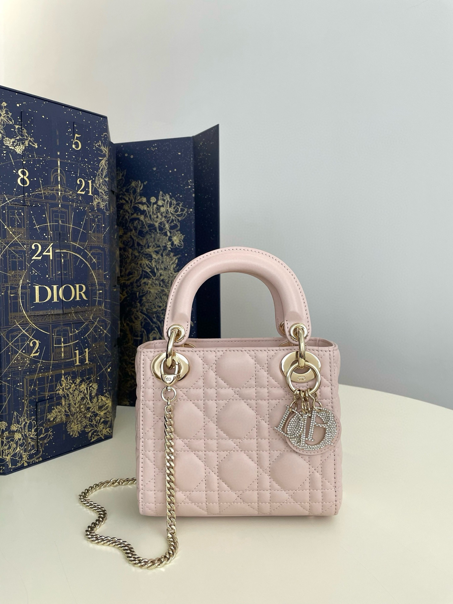 디올 Dior Mini Lady Dior Bag Pink 17cm