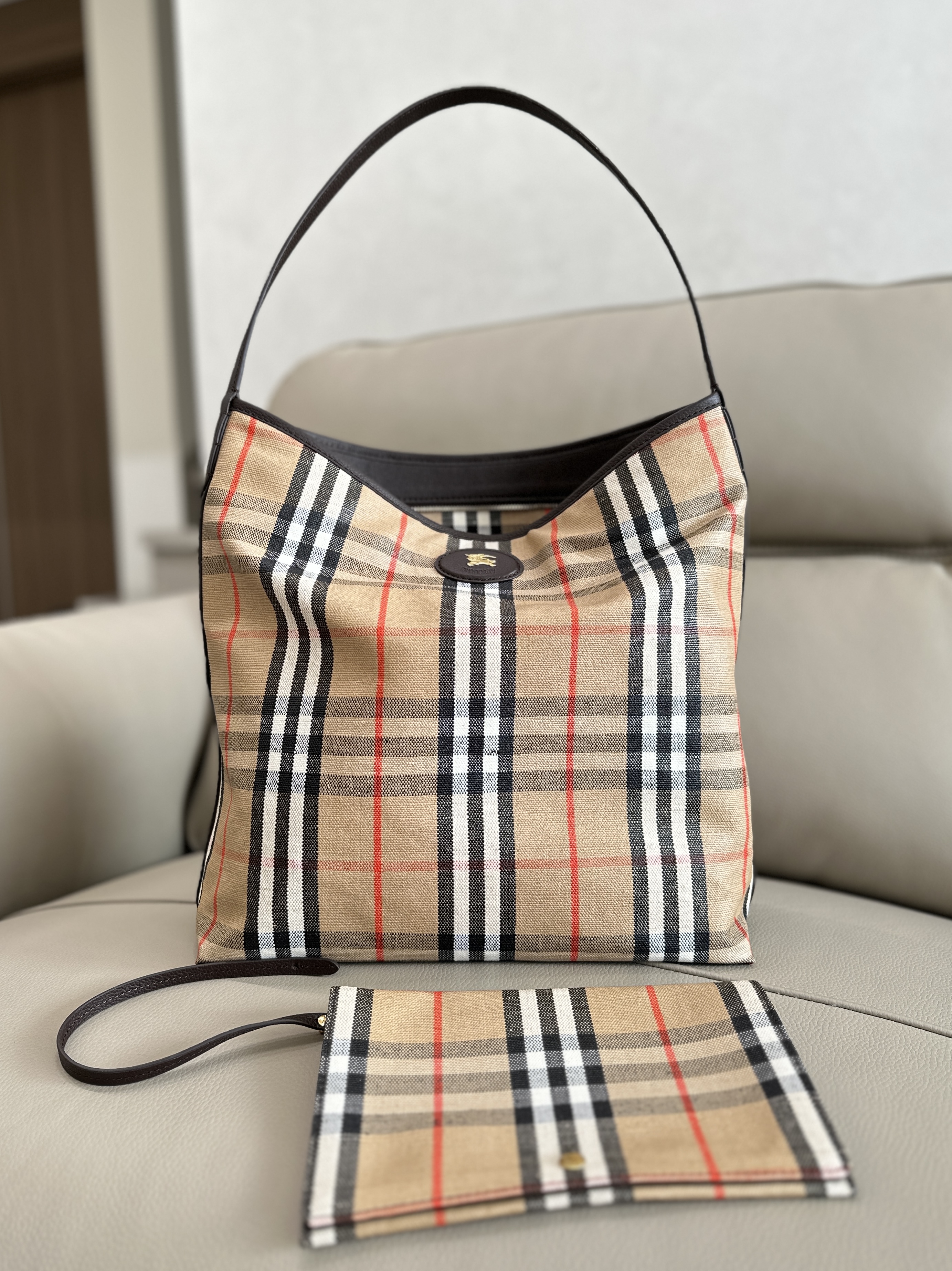 버버리 Burberry Highlands Shoulder Bag
