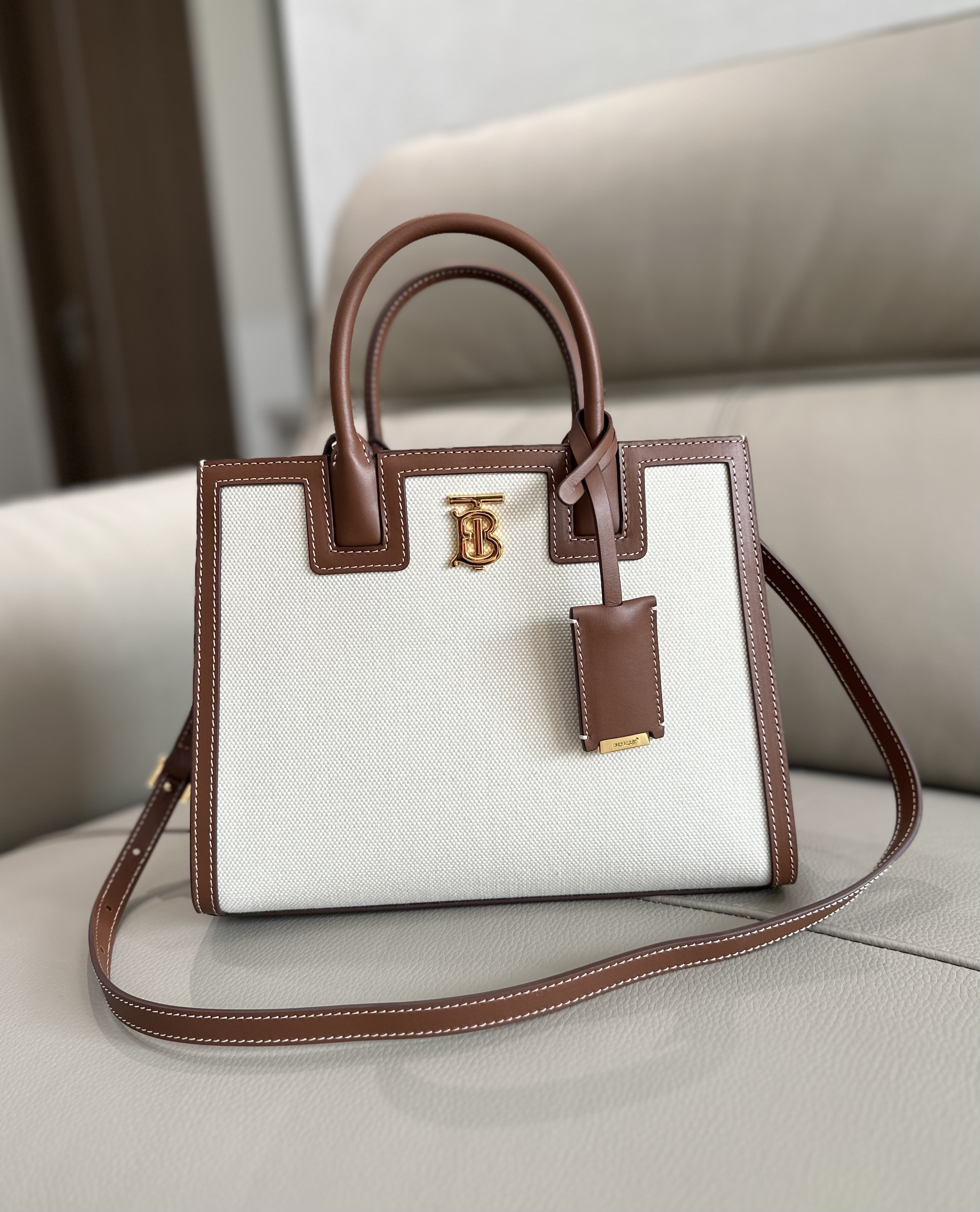 버버리 Burberry tote bag 27cm