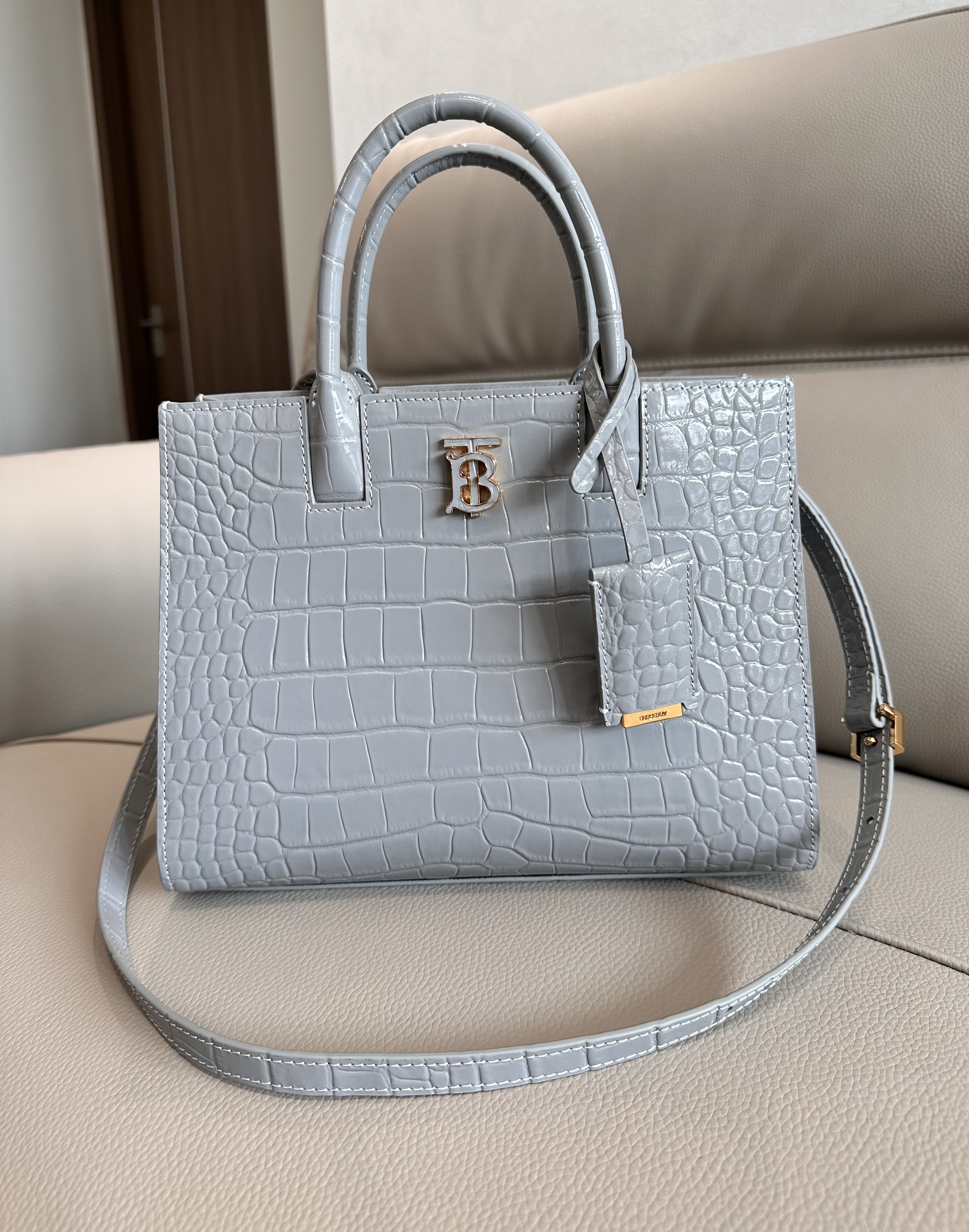버버리 Burberry tote bag Crocodile-Embossed Leather 27cm