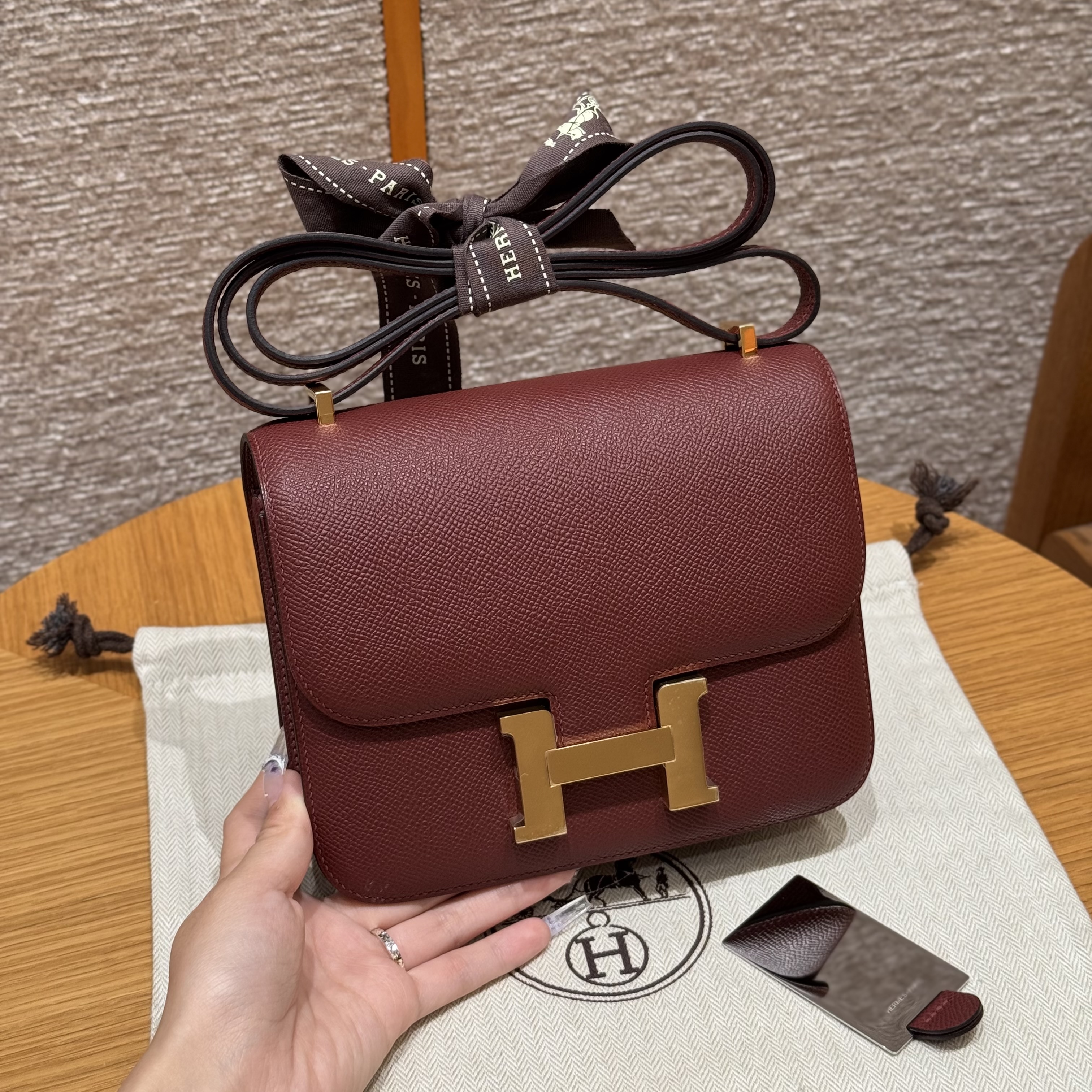 에르메스 Hermes Constance with mirror 19cm Epsom 55 Rouge H/gold