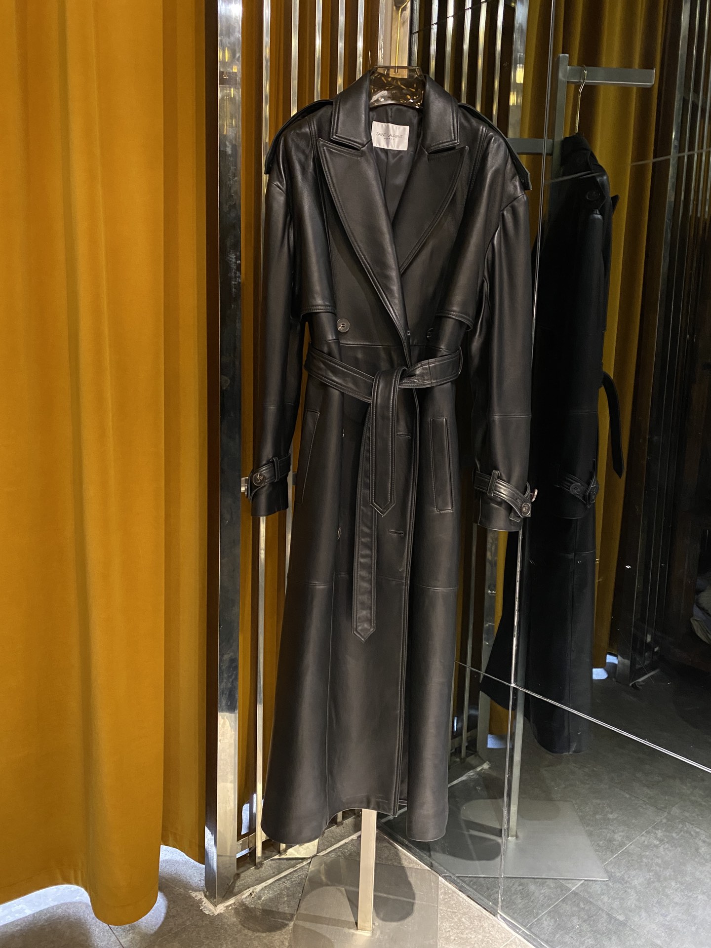 생로랑 Saint Laurent 코트