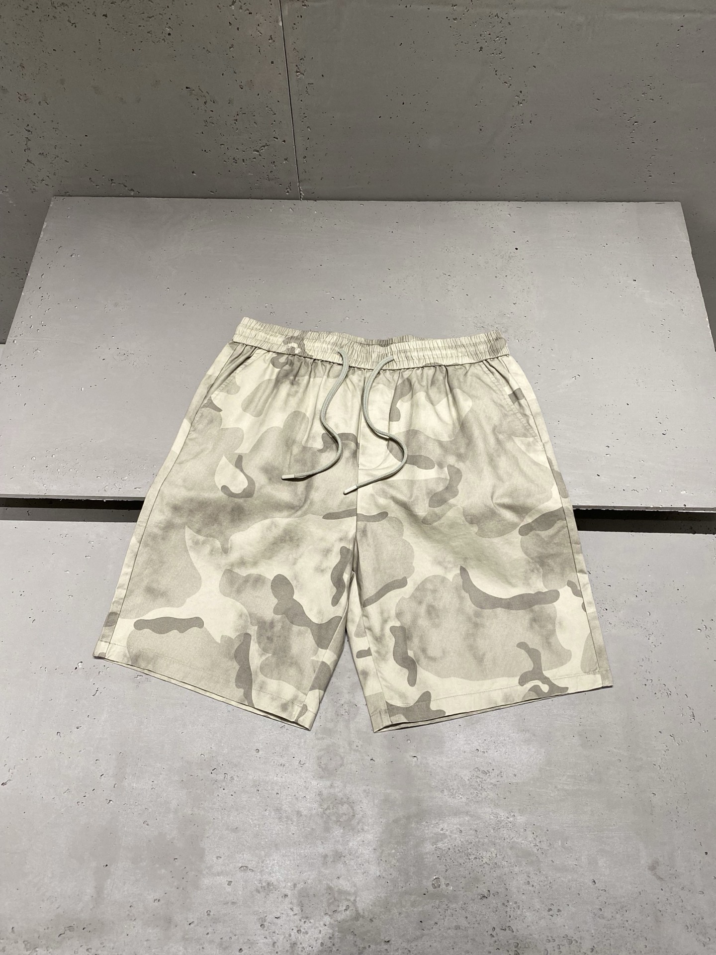 메종 마르지엘라 maison margiela 반바지