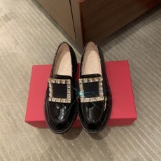 로저비비에 Roger Vivier 로퍼