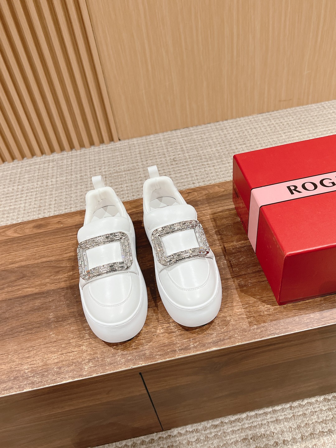 로저비비에 Roger Vivier 스니커즈/로퍼